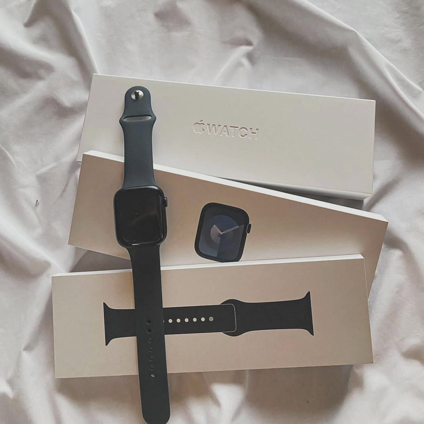 Apple logo watch series 9